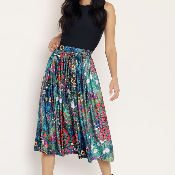 Blackmilk Floral Pocket Skirt Size M - Picture 5 of 5